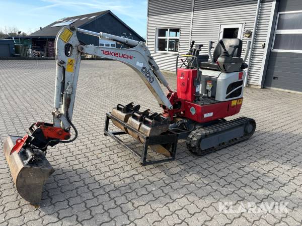 Minigraver Takeuchi TB210R