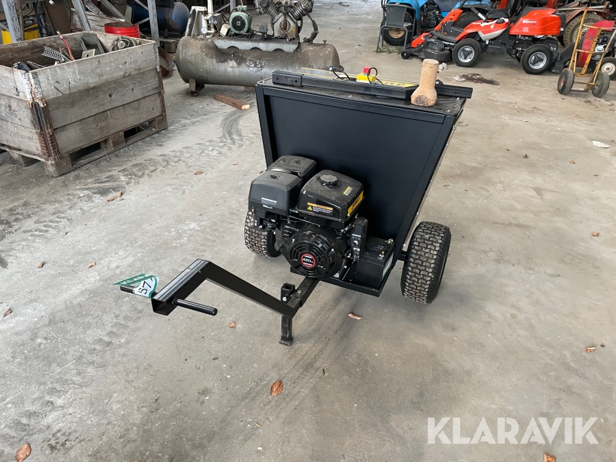Spidser med benzinmotor JUMAS