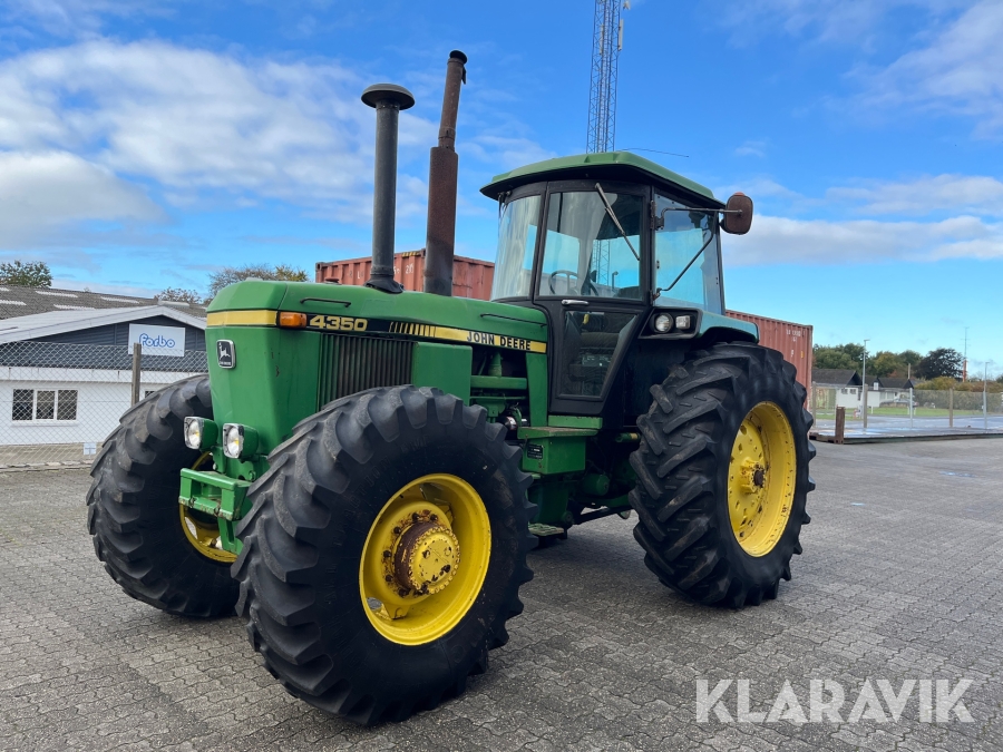 Traktor John Deere 4350