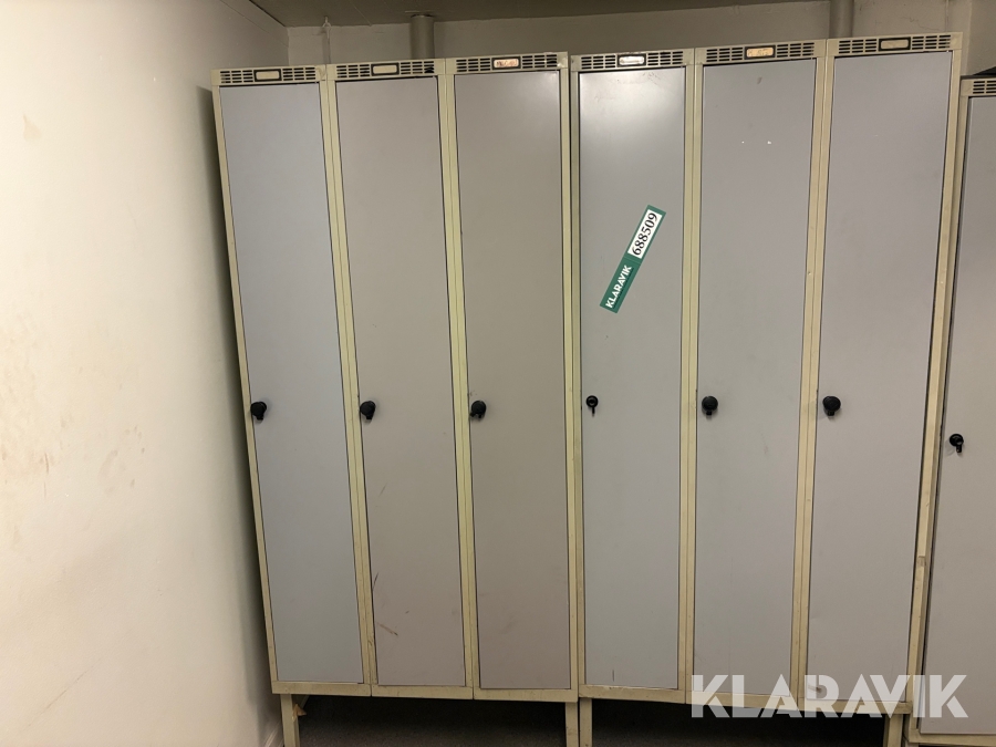 Omklædningskab 2 sektioner