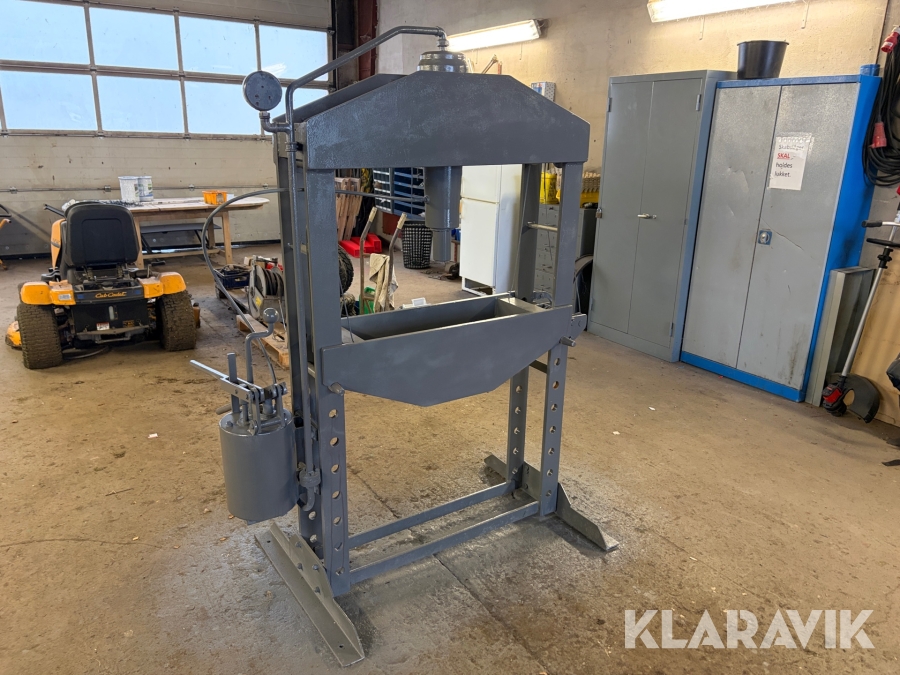 Presser Stenhøj 40 tons