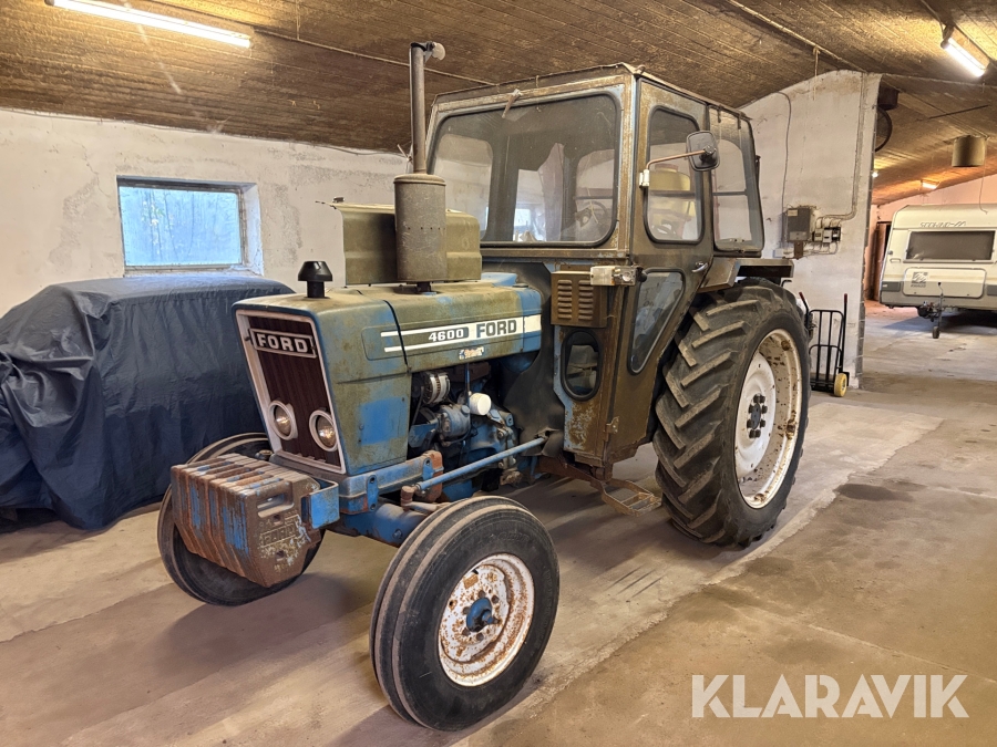 Veterantraktor Ford 4600 - DA214C