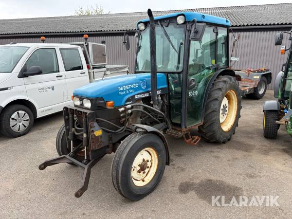Traktor New Holland TN65F