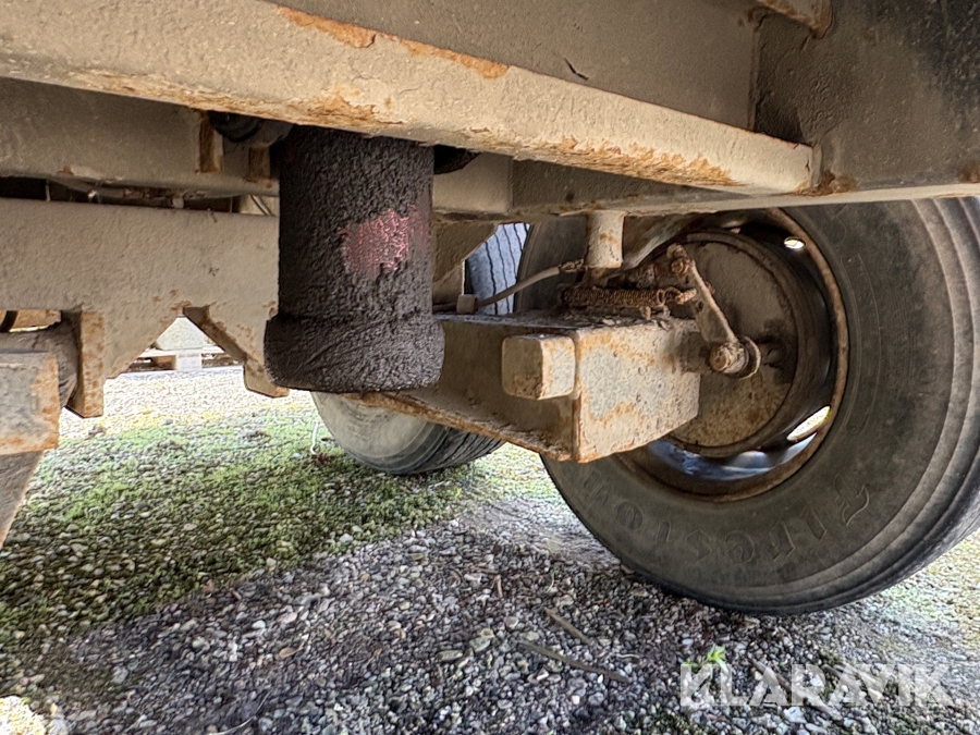 Entreprenørvogn Baastrup 12 Tons med 3 vejs tip.