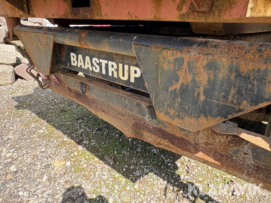 Entreprenørvogn Baastrup 12 Tons med 3 vejs tip.