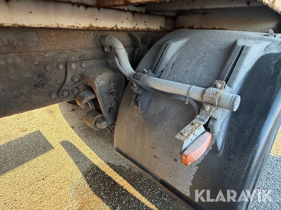 Renault lastbil – med skiftelad, lift og container Renault Midlum