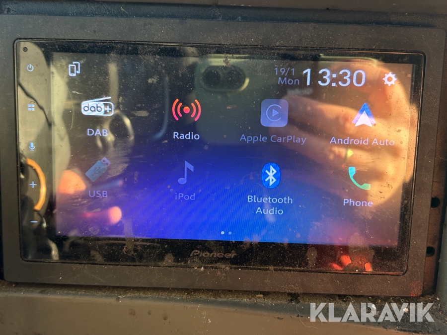 Renault lastbil – med skiftelad, lift og container Renault Midlum