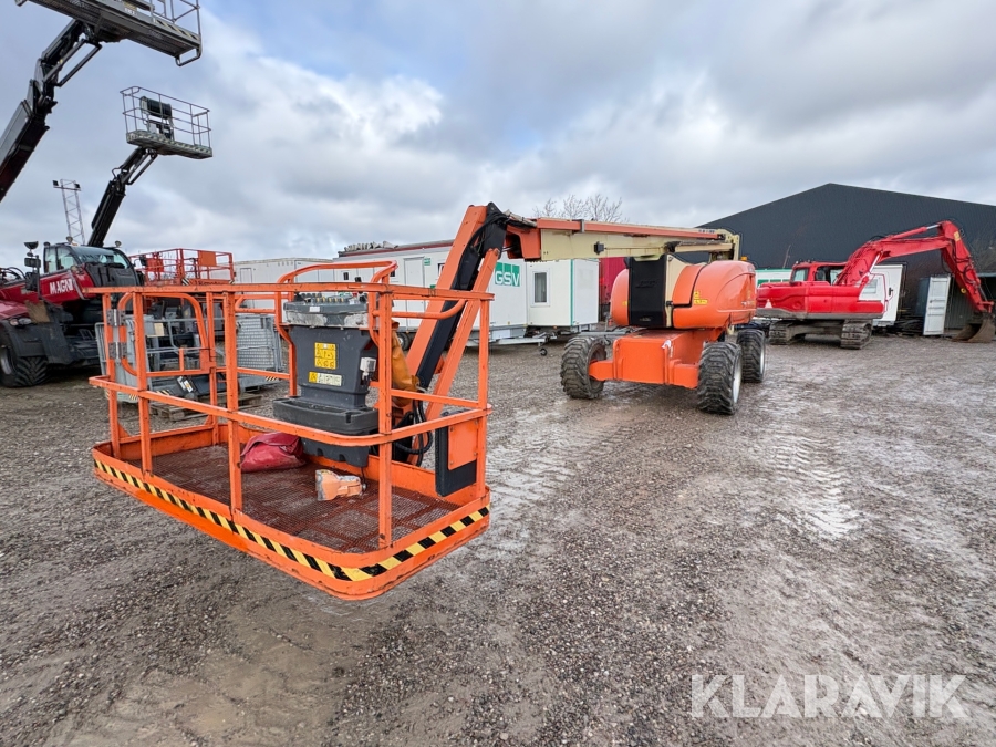 Bomlift JLG 800 AJ