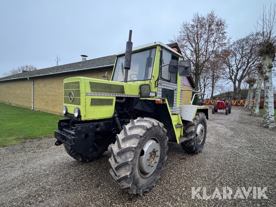 Traktor Mercedes MB Track 800