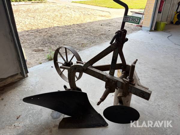 Plov Massey Ferguson