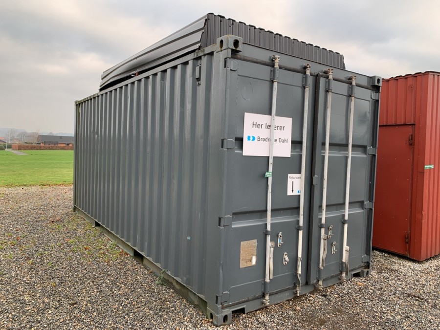 Container