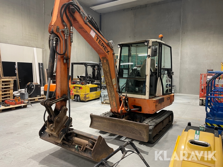Gravemaskine Terex TC35 med skovlpakke