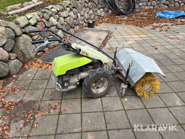 Redskabsbærer Grillo 8BM2UDF med frontmonteret fejekost
