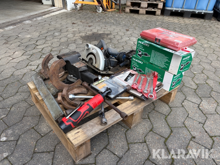 Værktøj blandet lot