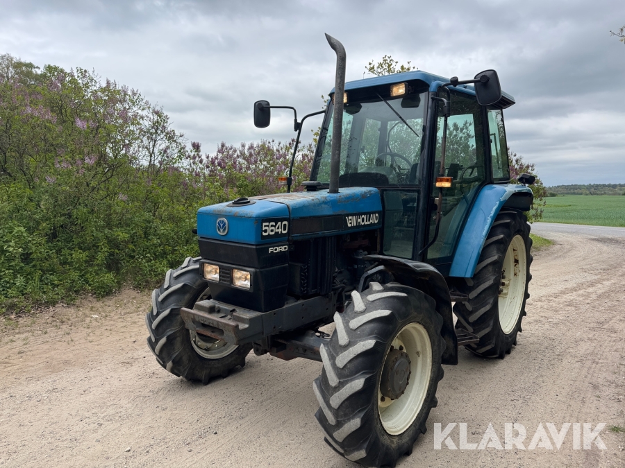 Traktor New Holland Ford 5640