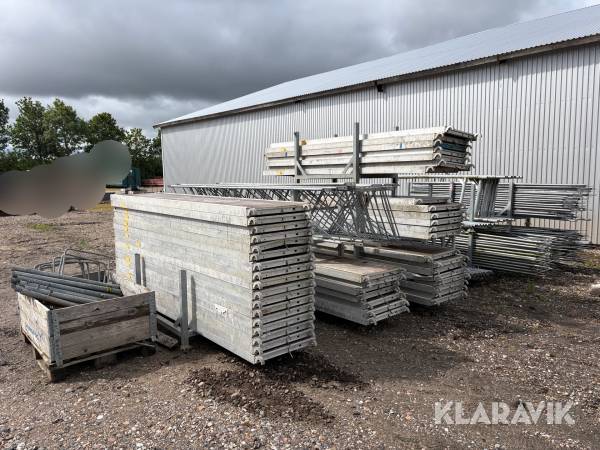 Komplet facadestillads Vinderup, Jumbo og øvrigt