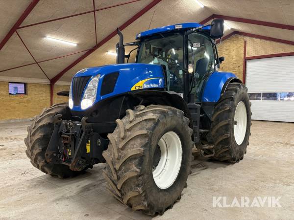 Traktor New Holland T7050