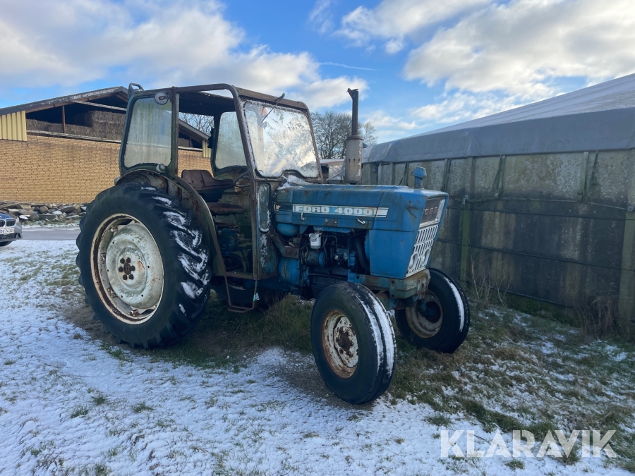Traktor Ford 4000