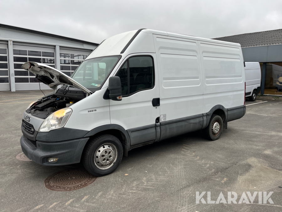 Varebil Iveco Daily 35S13