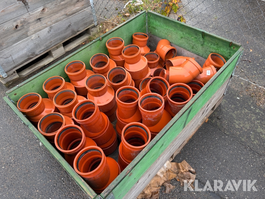Assorterede kloak og afløbsrør -  cirka 35 dele