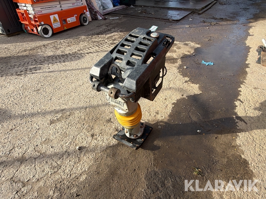Stamper/jordloppe Euro Shatal TC62 med Honda GX100 3.0 benzinmotor.