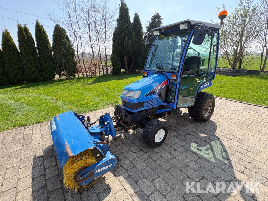 Kompakt traktor Iseki TXG23 med 5 redskaber