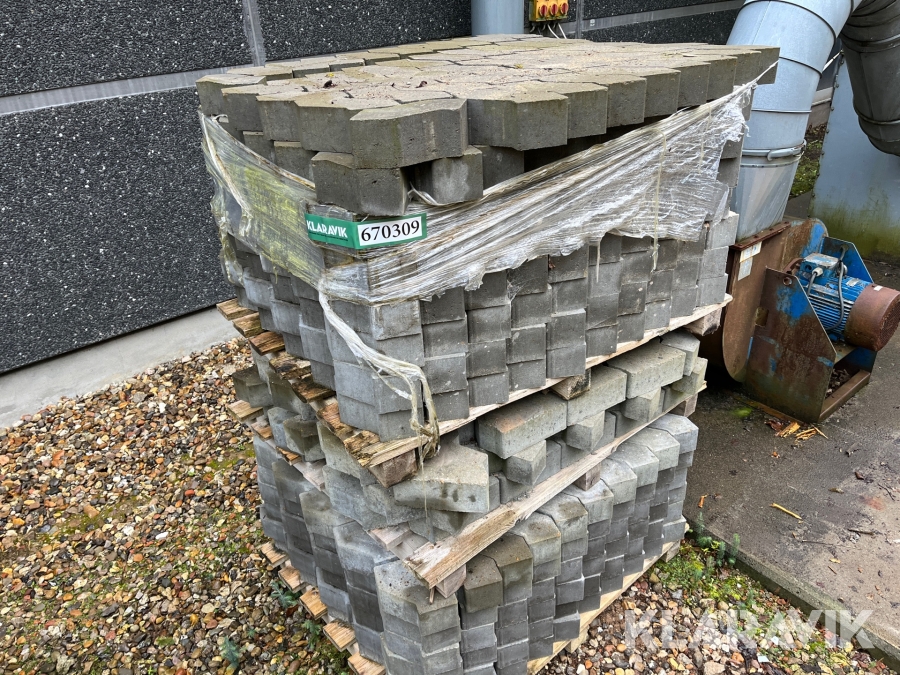 SF belægningssten 15m2 + 3m2 kanter