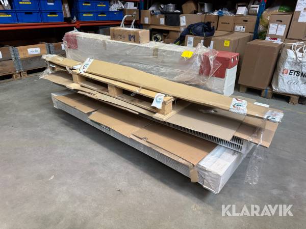 Radiatorer og konvektor 3 styks og riste