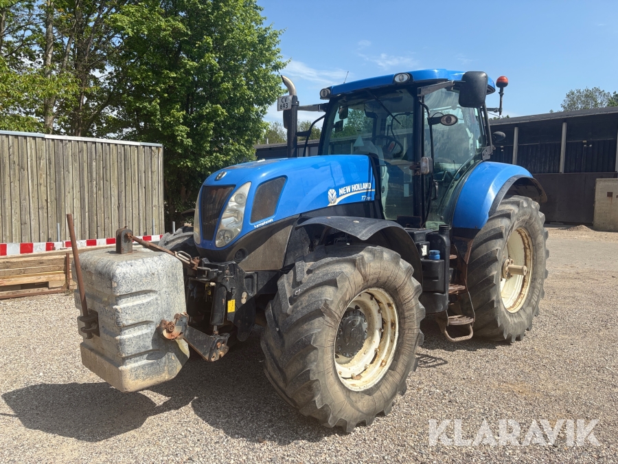 Traktor New Holland T7.220 Power Command 4WD