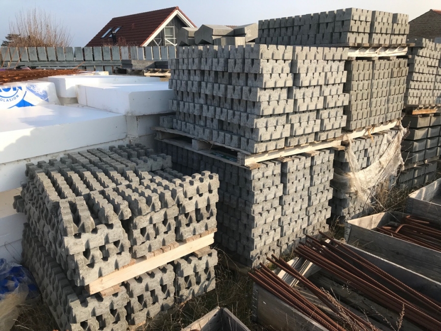 Parti med græsarmeringssten