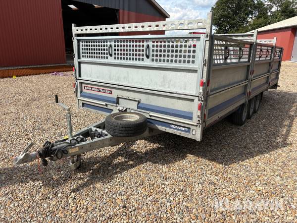 Trailer Brian James Cargo Connect - med aluramper og høje sider