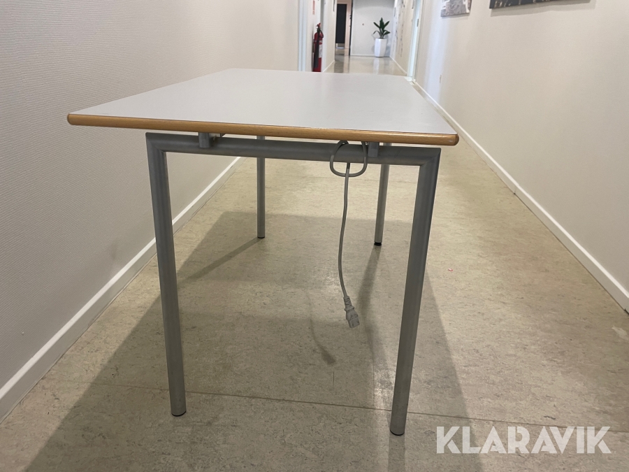 Borde Med indbygget elstik, Vejle, Klaravik auktioner
