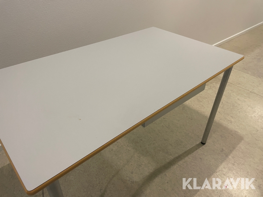 Borde Med indbygget elstik, Vejle, Klaravik auktioner