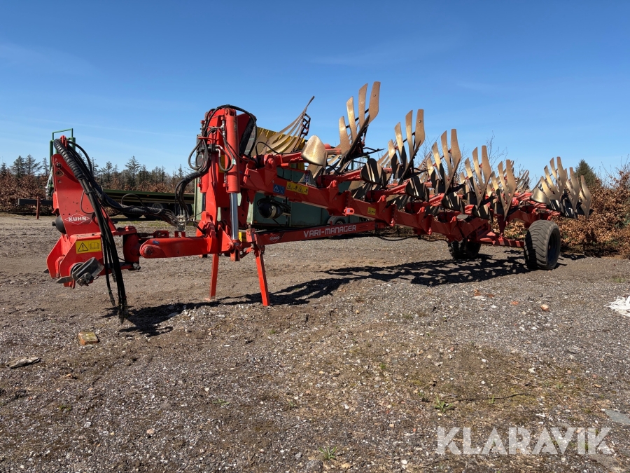 Halvbugseret vendeplov Kuhn Vari-manager VMG8EH53 8 furet