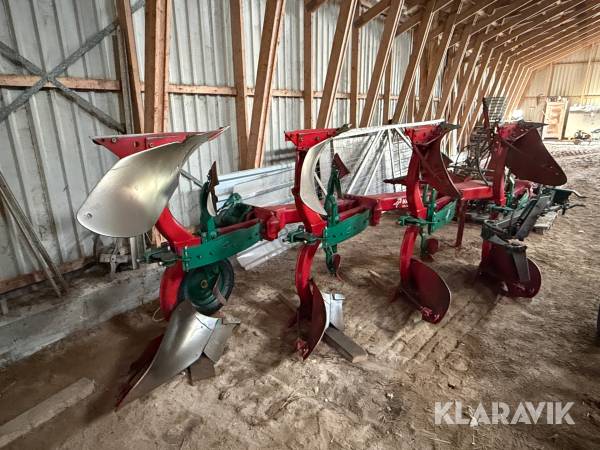 Vendeplov 4 furet Kverneland Model F krop 9 med HE-VA jordpakker.
