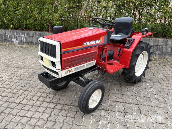 Mini traktor Yanmar F15