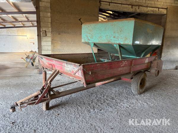 Landbrugsvogn JF Nod Av3 med spreder