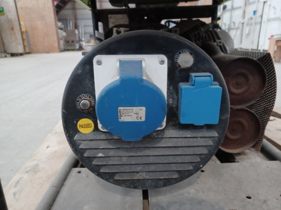 Generator