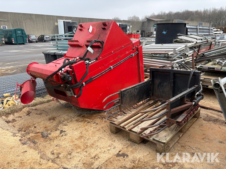 Halmudlægger og halmopsamler Schäffer 2 redskaber