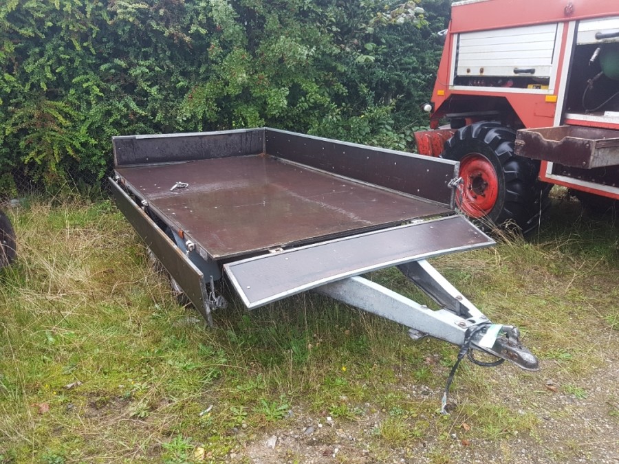 Trailer