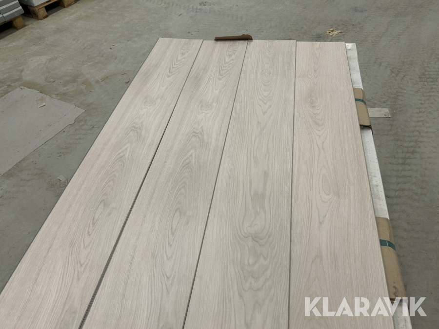 Gulv Design Boden VE44 Eiche Kalmar cremehvid SPC-gulv cirka 115 m²