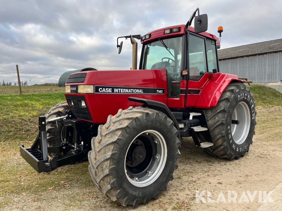 Veterantraktor Case IH 7140 Magnum 4x4 med frontlift
