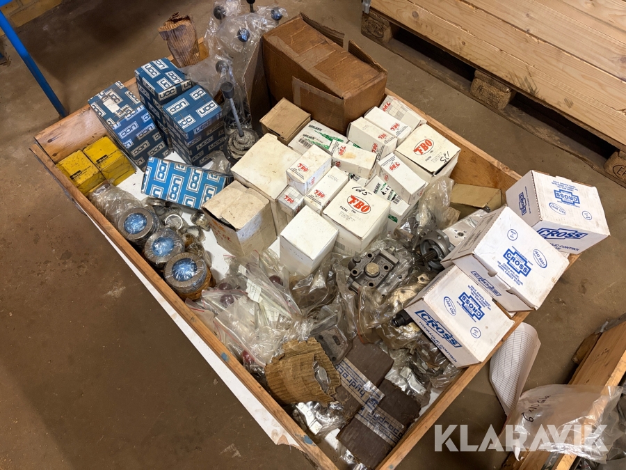 Lot - ventiler, joystick, droslere, ventildele, filtre  og øvrigt - 1 palle