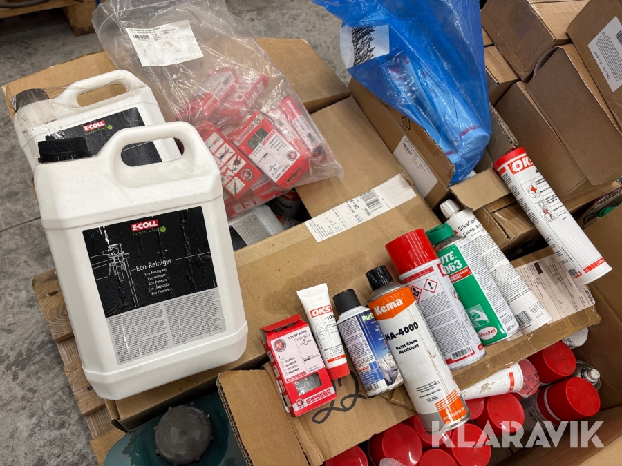 Blandet lot af diverse smøremiddel