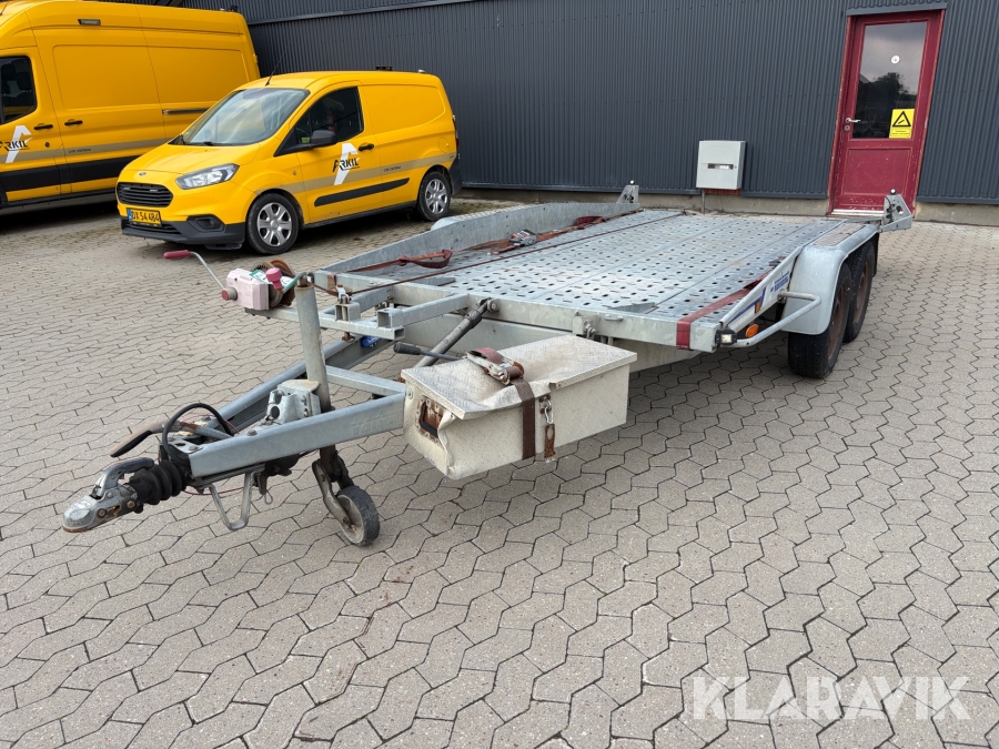 Maskintrailer Variant 2004