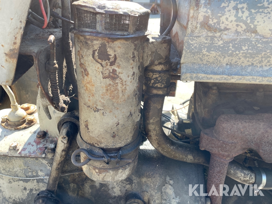 Traktor Massey Ferguson TEA