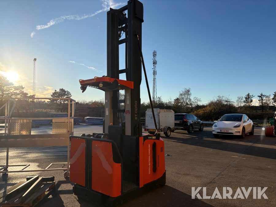 Pluktruck Toyota OME 100H