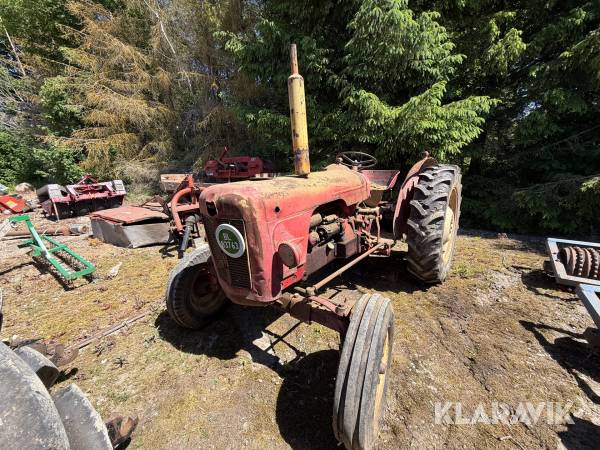 Veterantraktor David Brown Implematic 880E