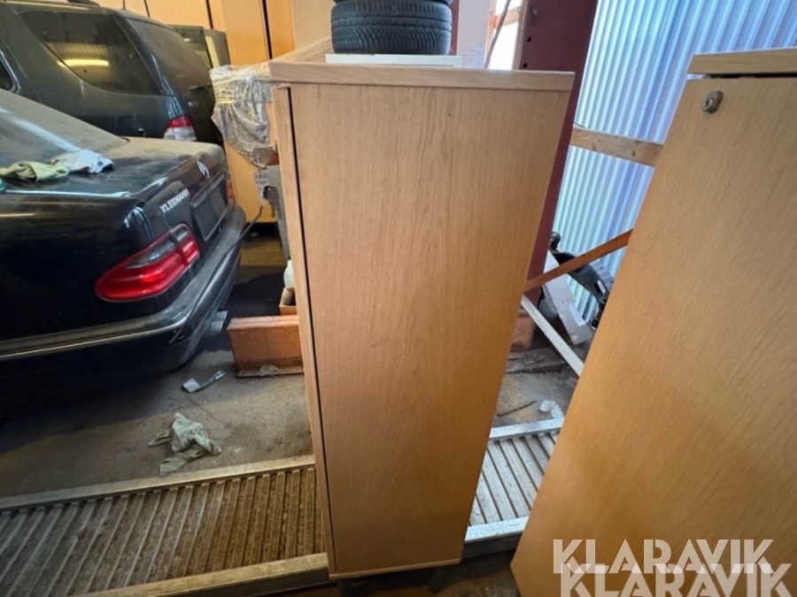 Egestræsskabe en palle med 3 styk.