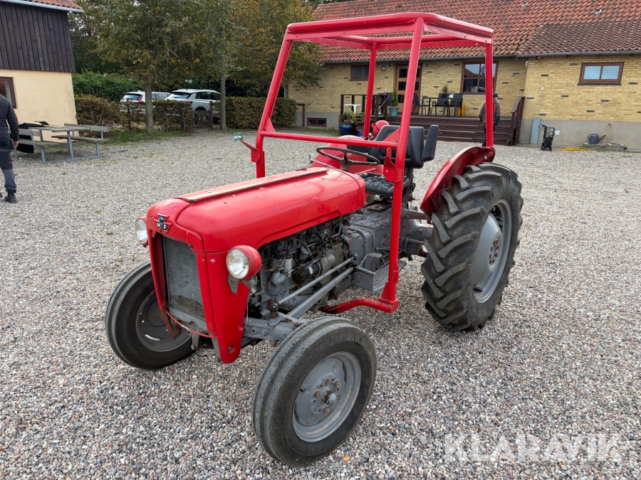 Veterantraktor Massey Ferguson 35